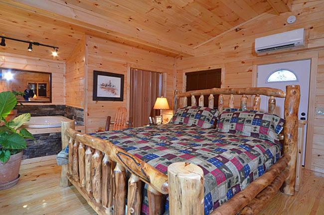 #820 Honeymoon Hideaway Βίλα Gatlinburg Εξωτερικό φωτογραφία